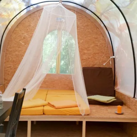 Planwagen Camp Ferienhaus